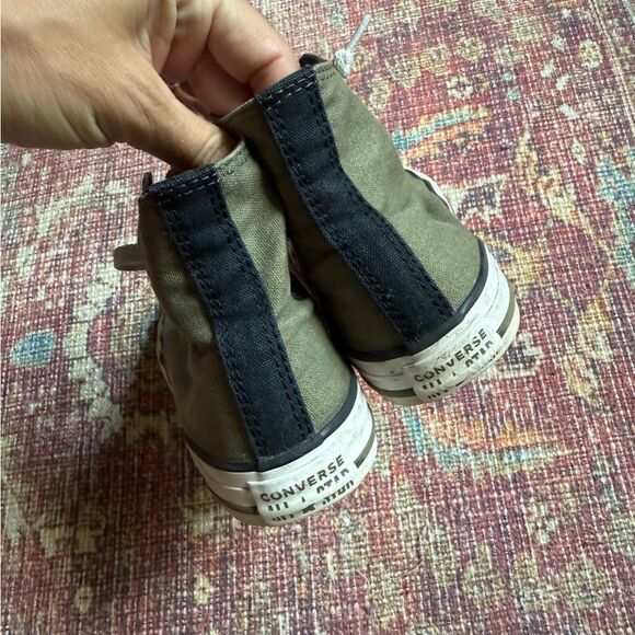 Converse Chuck Taylor Kids High-Top Sneakers Size 3- Olive Green with Black - Picture 8 of 9